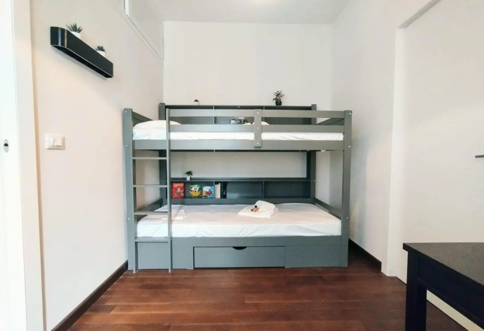 Lägenhet Joivy Spacious Family Apt For 4, In Carignano, Genua